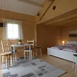 Apartamento Peenehof Koeppen - & Schlaffaesser Jordenstorf