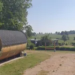 Peenehof Koeppen - & Schlaffaesser *