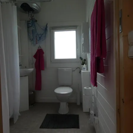 Peenehof Koeppen - & Schlaffaesser * Jordenstorf