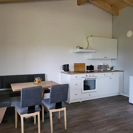 Appartement Peenehof Koeppen - & Schlaffaesser