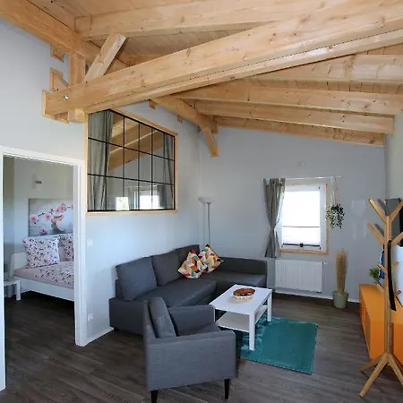 Appartement Peenehof Koeppen - & Schlaffaesser *