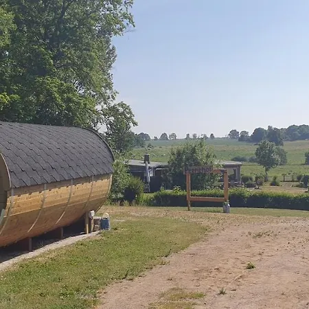 Peenehof Koeppen - & Schlaffaesser *