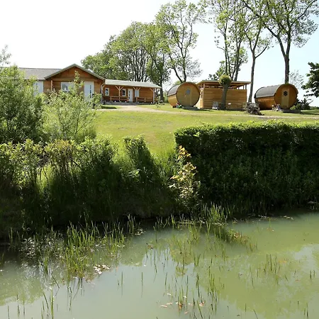 Apartment Peenehof Köppen - Ferienwohnungen&schlaffässer
