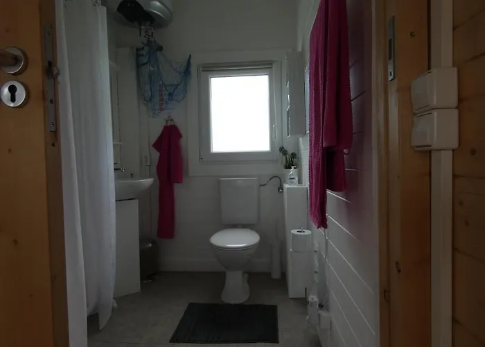 Peenehof Koeppen - & Schlaffaesser * Jordenstorf