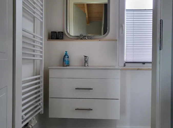 Peenehof Koeppen - & Schlaffaesser 公寓