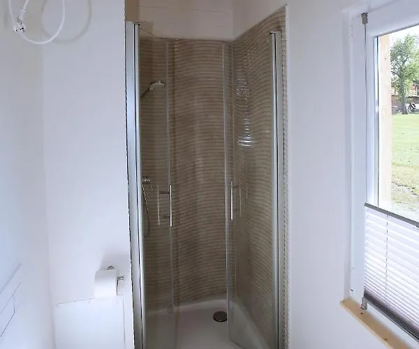 Peenehof Koeppen - & Schlaffaesser 公寓 *