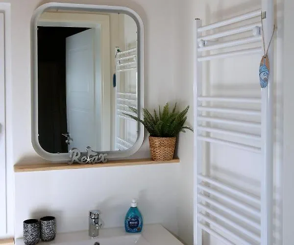 Peenehof Koeppen - & Schlaffaesser * Jordenstorf