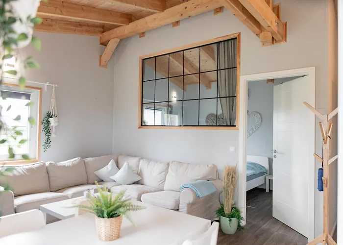 Peenehof Koeppen - & Schlaffaesser Jordenstorf