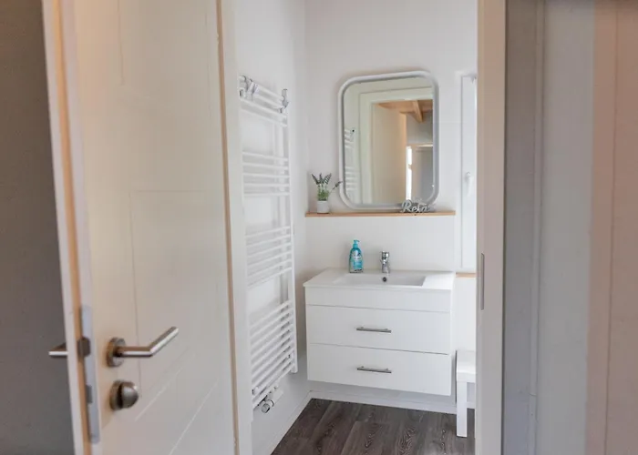 Peenehof Koeppen - & Schlaffaesser * Jordenstorf